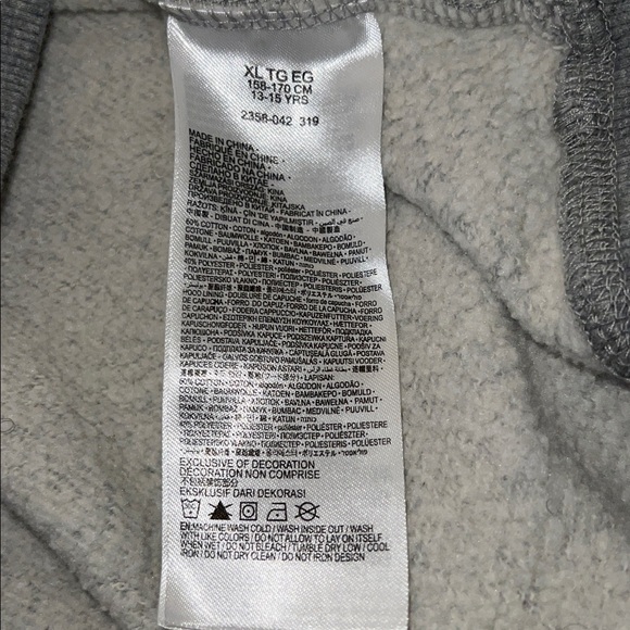 Jordan Boys XL Gray “23” Hoodie - Picture 4 of 5